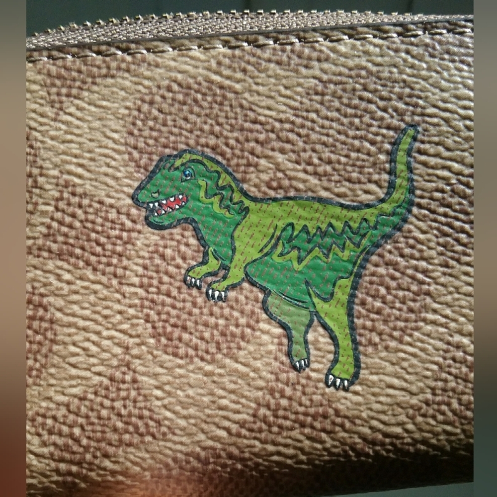 Coach green dinosaur wallet - Picture 2 of 7